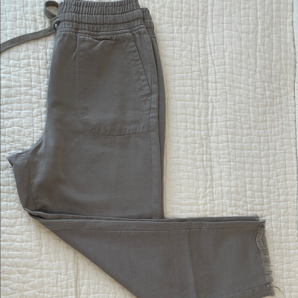 Dex Women's Gray Ankle Pants
